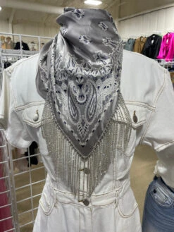 Bandit Babe Fringe Bandannas -Western Fashion Clothing 0309E7F0 4758 45AB AFD5 E6538A04DF5E 1 105 c