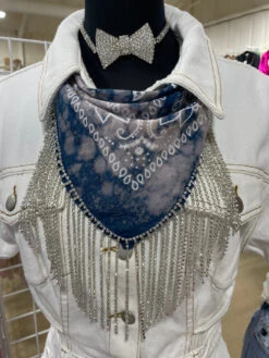 Bandit Babe Fringe Bandannas -Western Fashion Clothing 15F2B9AD 50D9 4727 815F 17704FA0580E 1 105 c