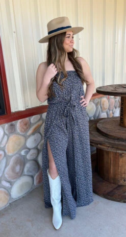 Strapless Jumper By Saints & Hearts -Western Fashion Clothing FCF9844F 23A7 444A 8DB7 CB020B428F8C 1 105 c 1