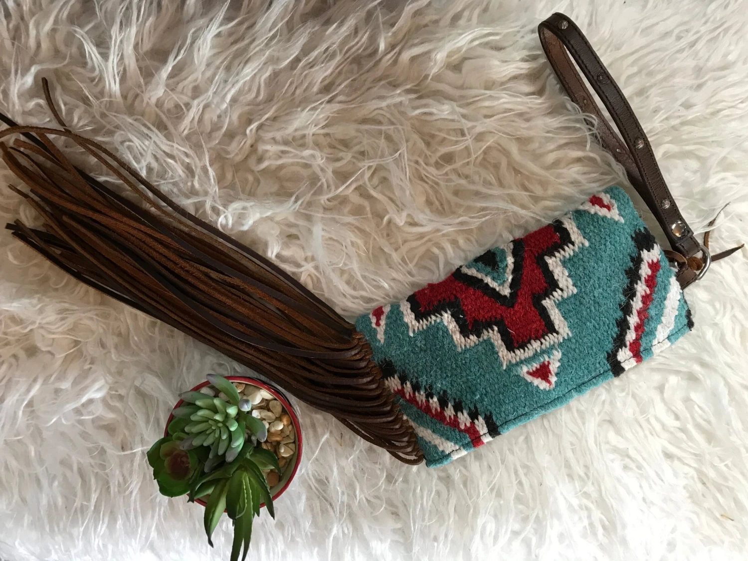 Espuela Carico Lake Wristlet