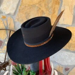 Charlie 1 Horse - Happy Trails Hat -Western Fashion Clothing IMG 1108
