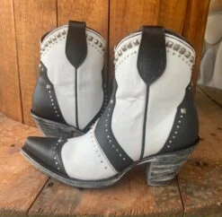 Old Gringo Natasha Bootie