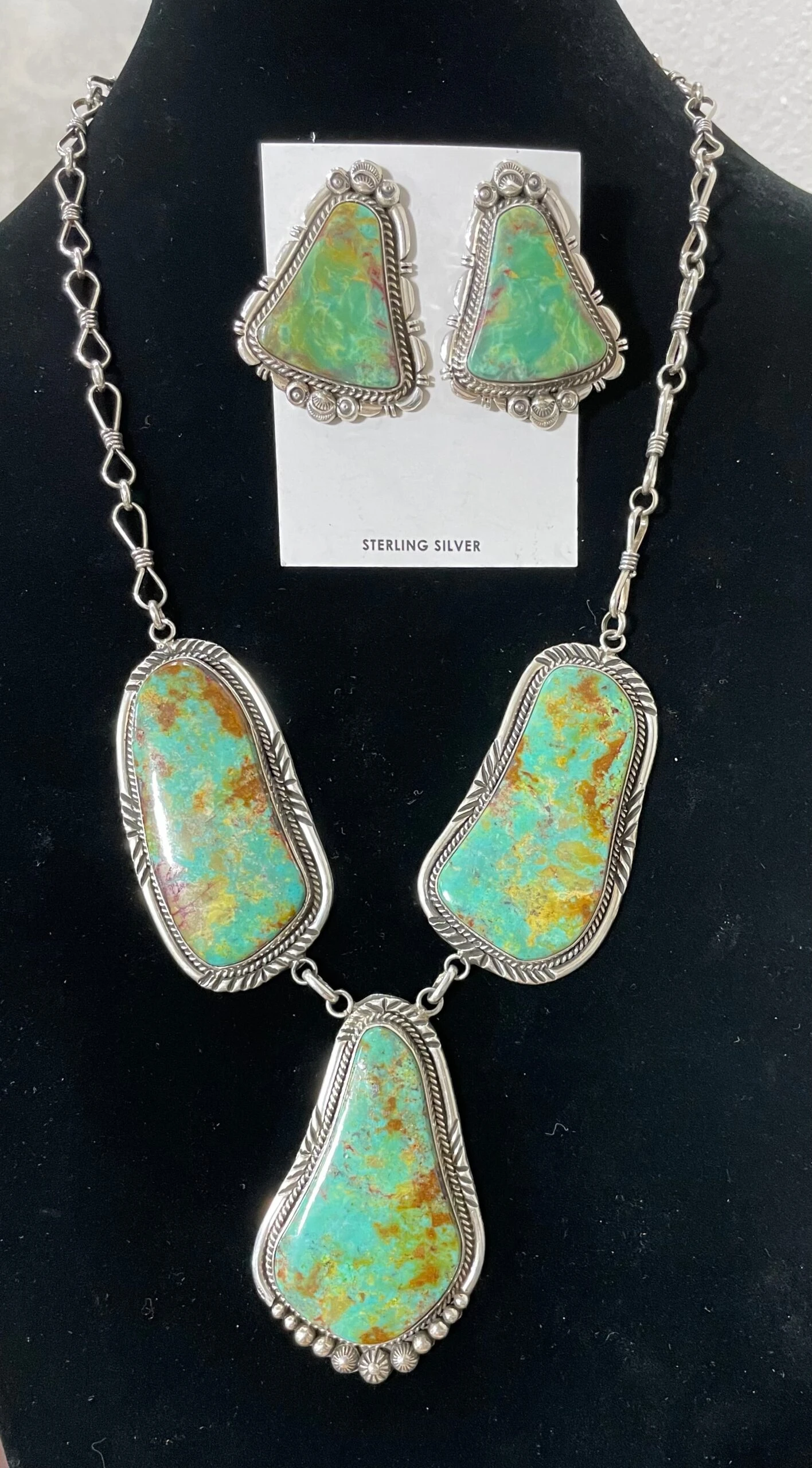 Emerald Mountain Morning Set 4 Emerald Mountain Morning Set - Image 2