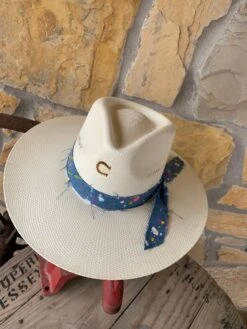 Charlie 1 Horse Maci Hat