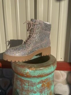 Steve Madden Betsey Johnson SB Hudsn Hiking Boot -Western Fashion Clothing IMG 5479