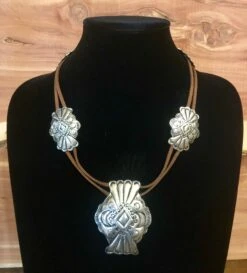 The Martina Necklace