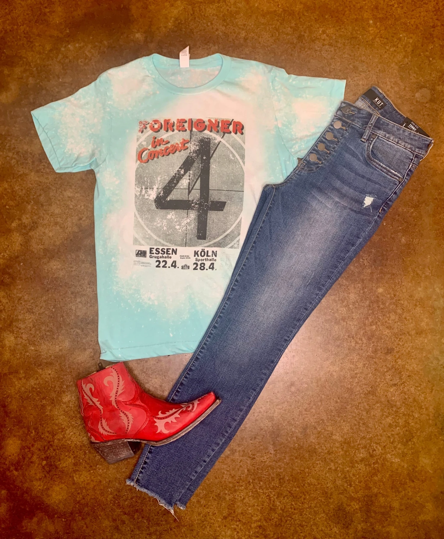 Foreigner In Concert Graphic Tee 3 Foreigner In Concert Graphic Tee