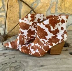 Bonnie Cow Booties -Western Fashion Clothing IMG 9924 d6b0474b d6ac 461b a994 db03fdf6e935