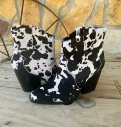 Bonnie Cow Booties -Western Fashion Clothing IMG 9926 f2b1601f 344b 4a3d 99cf 4339fcf76739
