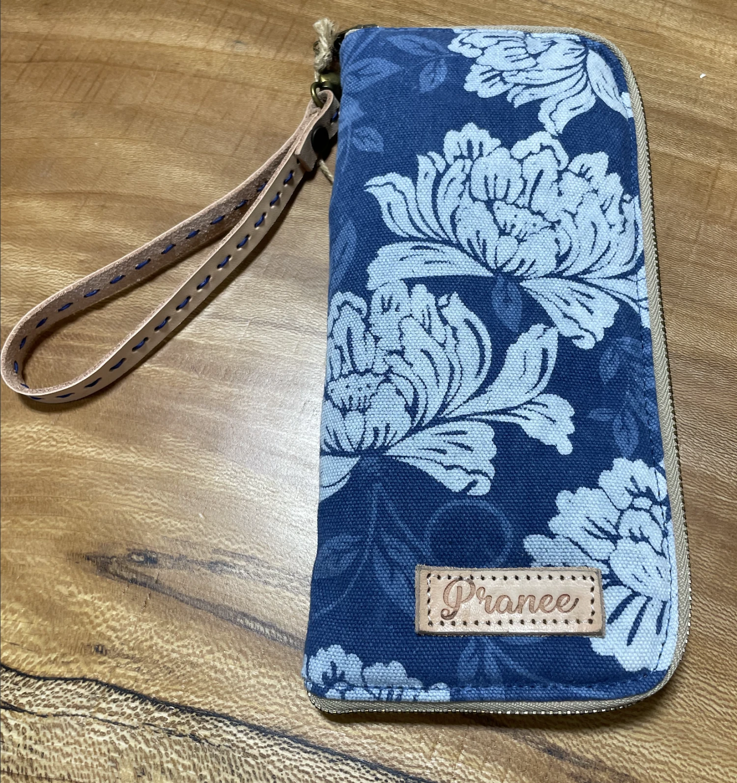 Pranee Malibu Murphy Wallet