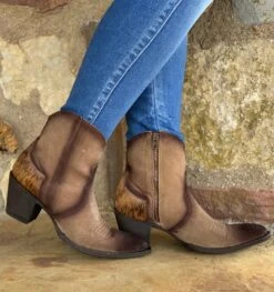 Old Gringo Leslie Bootie -Western Fashion Clothing image 2f1803d6 c895 4e52 ad05 387dcdc67617