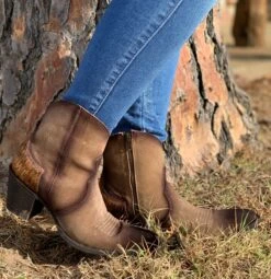 Old Gringo Leslie Bootie -Western Fashion Clothing image 5d88f208 c98a 4b2c a257 8e136d289e19 1