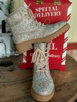 Steve Madden Betsey Johnson SB Hudsn Hiking Boot -Western Fashion Clothing image 7878f733 2d88 4790 8188 423dc6b715a9