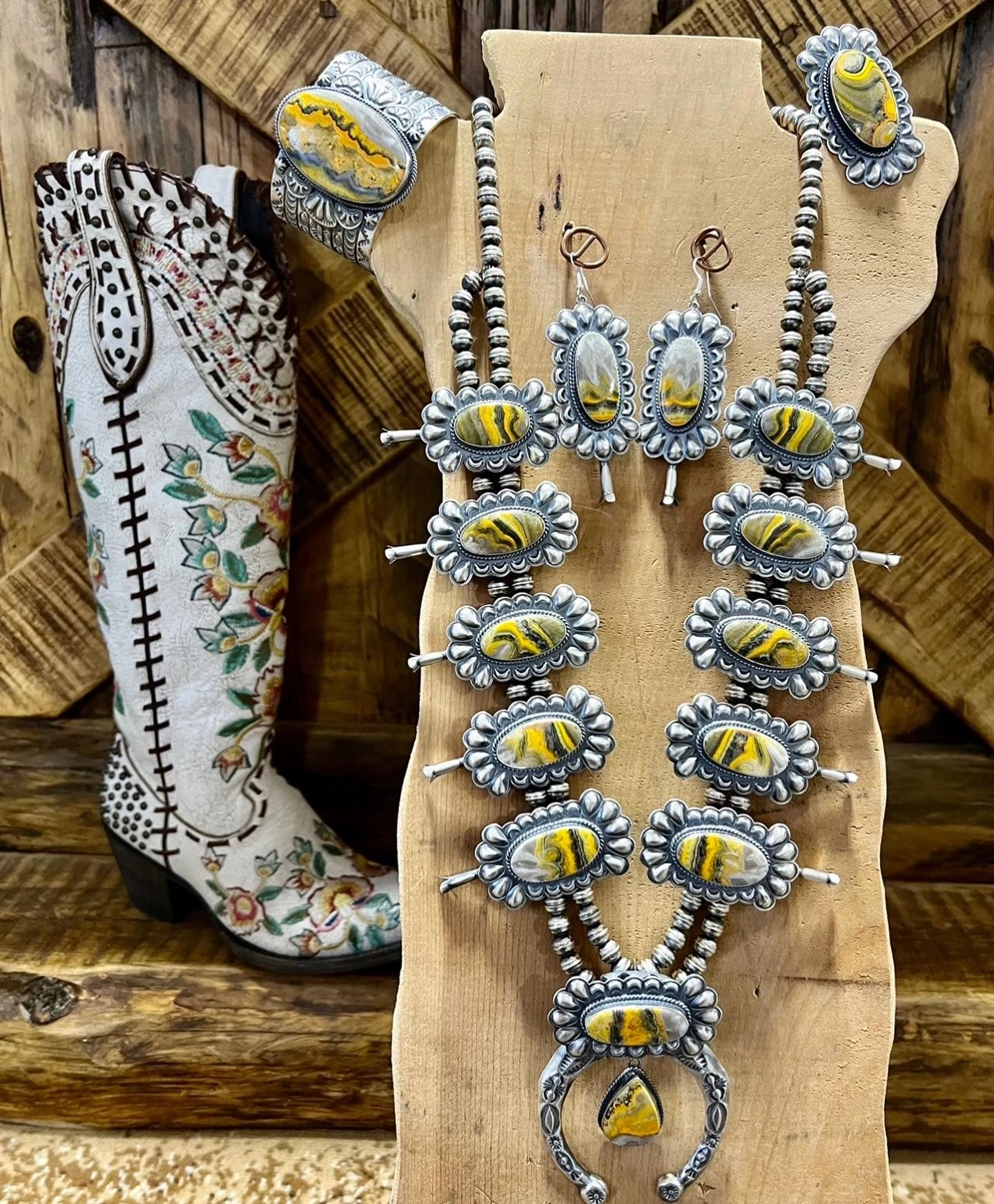 Yellowstone Bumblebee Squash Sets 4 Yellowstone Bumblebee Squash Sets - Image 3