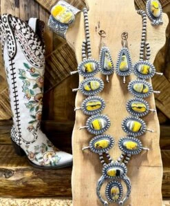 Yellowstone Bumblebee Squash Sets 12 Yellowstone Bumblebee Squash Sets -Western Fashion Clothing image b3663cc0 2f1d 4732 8c30 552927de687e 1