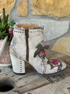 Old Gringo Carla Floral Bootie - Crackled White 13 Old Gringo Carla Floral Bootie - Crackled White -Western Fashion Clothing image bf2ce6dc b00d 4187 a3c6 db258109bf50