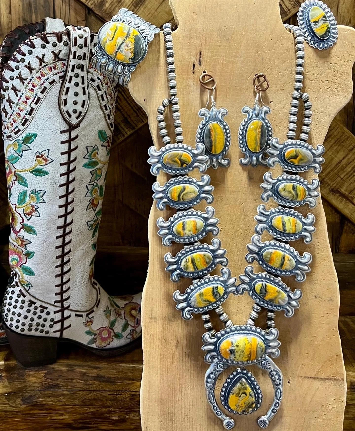 Yellowstone Bumblebee Squash Sets 2 Yellowstone Bumblebee Squash Sets